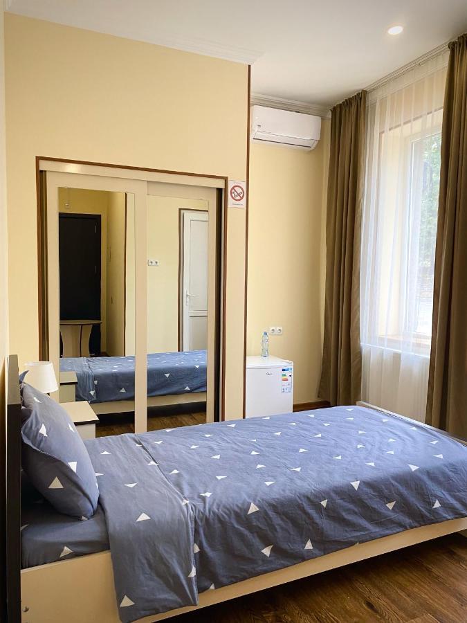 Telav Holl Hotel Telavi Exterior foto